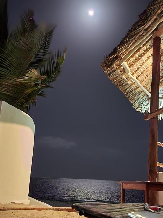 Nautilus Boutique Hotel Uroa Exterior photo
