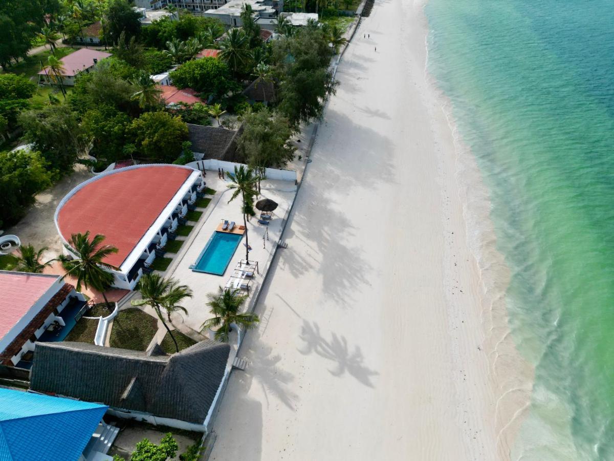 Nautilus Boutique Hotel Uroa Exterior photo